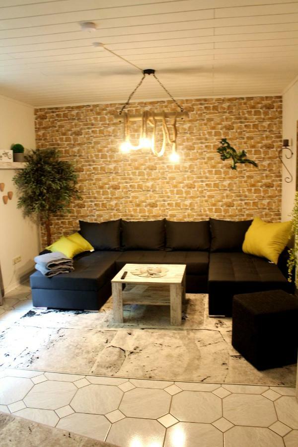 Ferienwohnung " Gecko 2 " Андернах Экстерьер фото